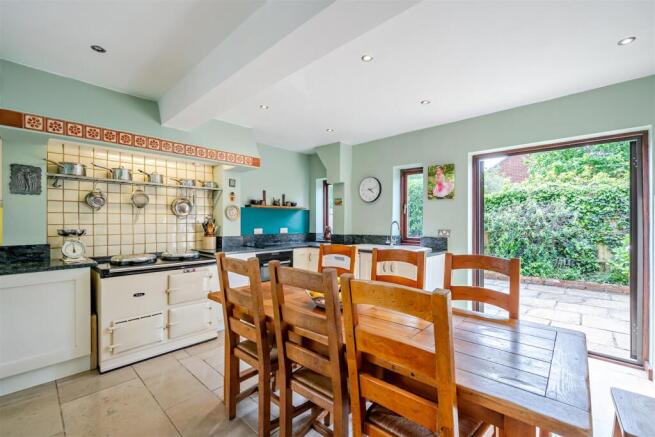 Kitchen / breakfast room