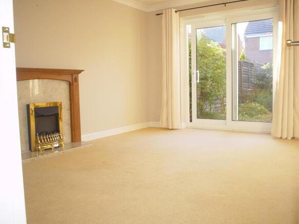 sitting room b.jpg