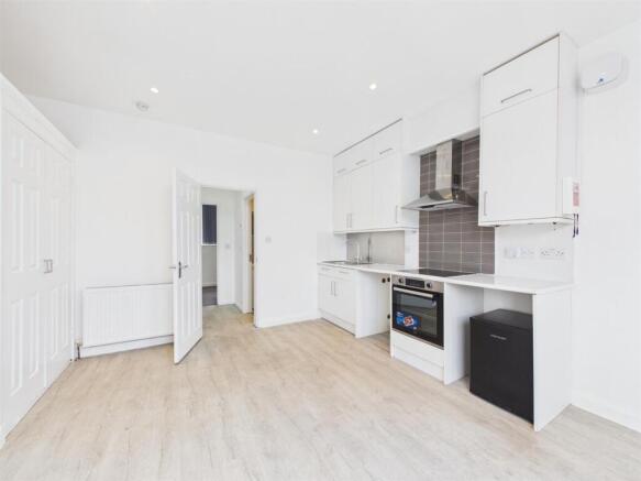 Kitchen/ Living Area