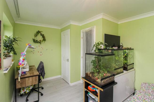 2 bed Semi-Detached for sale Image 10