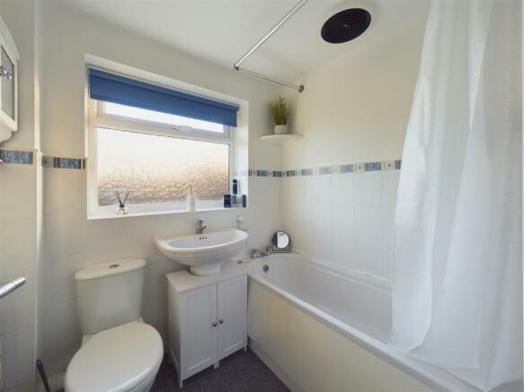 HOUSE BATHROOM
