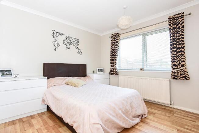 Bedroom .