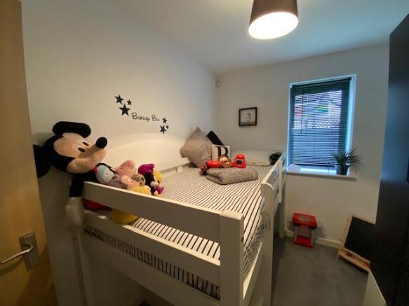 Photo 10