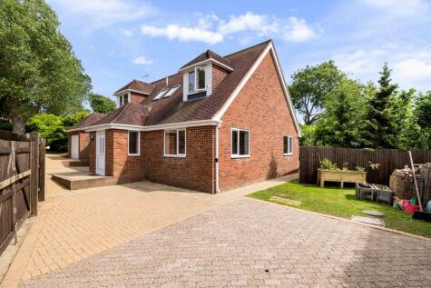 St Denys Road, Hawkinge, Folkestone, CT18
