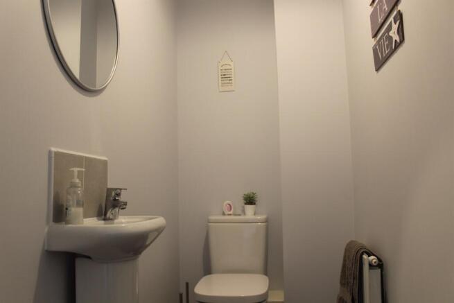 Cloakroom (Main)