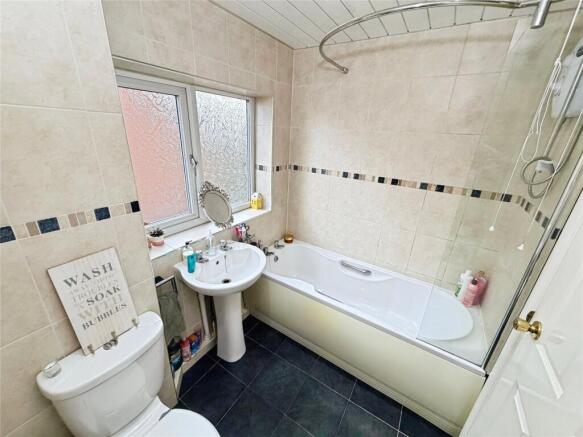 2 bed Semi-Detached for sale Image 4