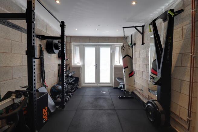 4 bed Semi-Detached for sale Image 7