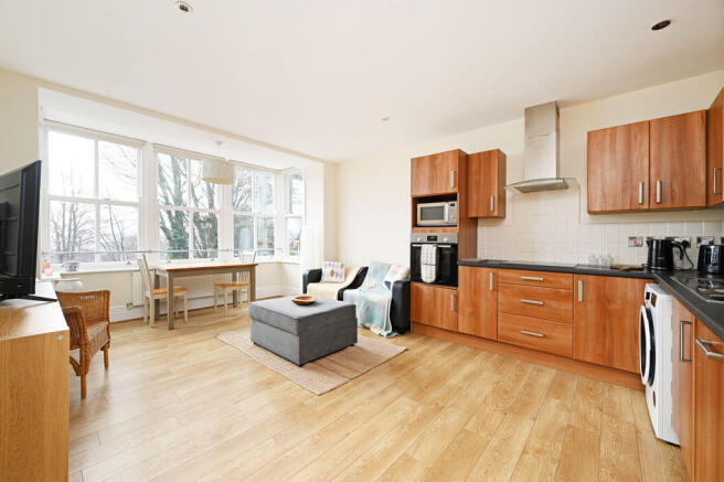 Open Plan Living / Kitchen 