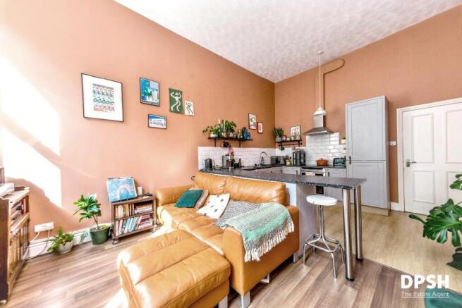 2 bed Apartment for sale Image 5
