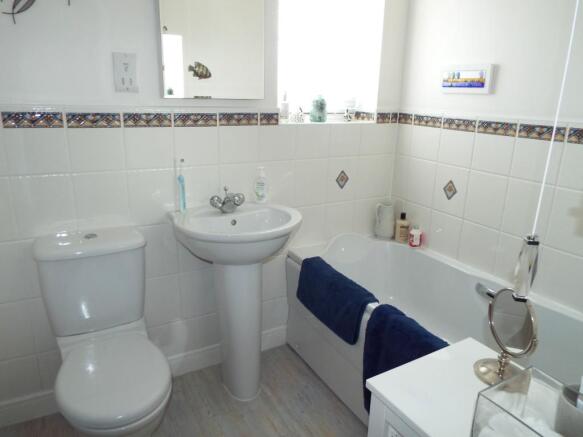 Photo 12