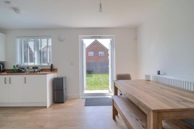3 bed Semi-Detached for sale Image 5