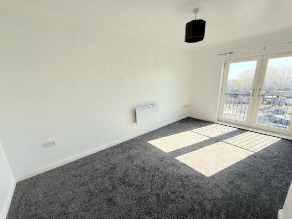 2 bed Flat to rent Image 8