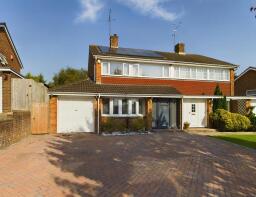 29, Kingscote Hill, Gossops Green, Crawley RH11 8PX