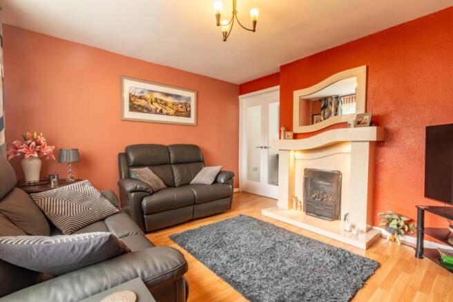 3 bed Semi-Detached for sale Image 7