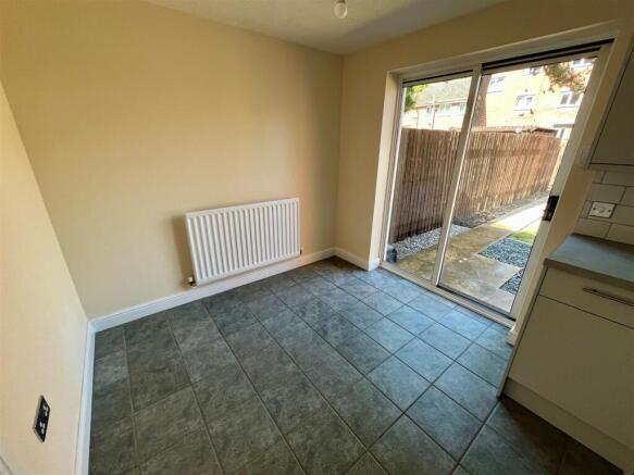 3 bed Terraced for sale Image 5