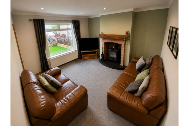 2 bed Semi-Detached for sale Image 6