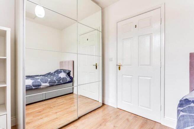 2 bed Apartment for sale Image 7