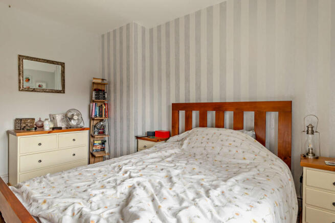3 bed Semi-Detached for sale Image 7