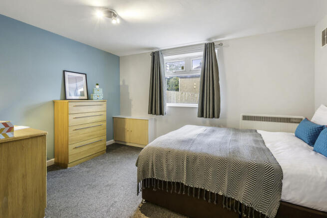 2 bed Flat to rent Image 5