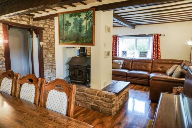 Lounge/Dining Room