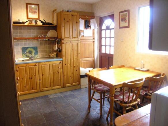 Kitchen 2