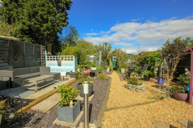 Garden 1.jpg