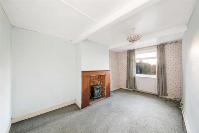 SITTING ROOM.jpg