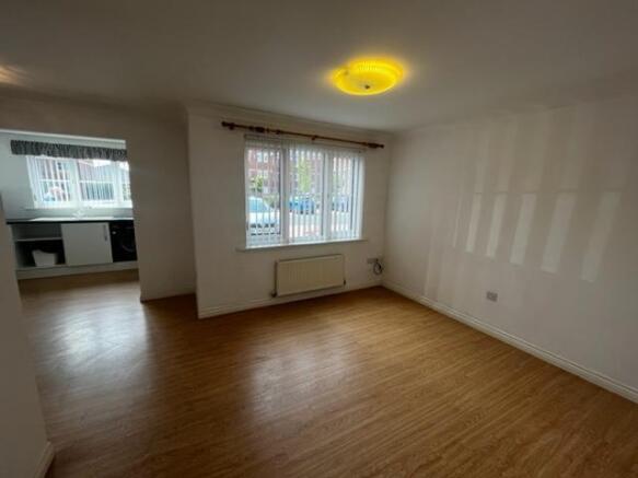2 bed Apartment for sale Image 5