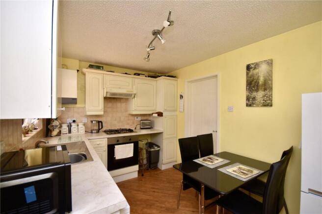 2 bed Semi-Detached for sale Image 11