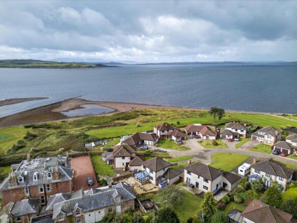 19 Newhaven Grove, Largs, KA30 8NS photo 2