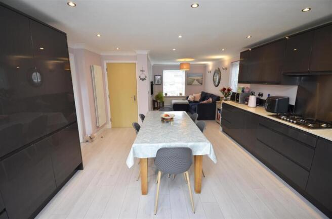 KITCHEN/ FAMILY ROOM