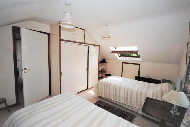 bedroom.JPG