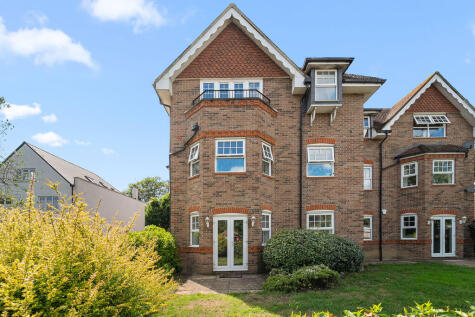 Ashley Place, Walton-On-Thames