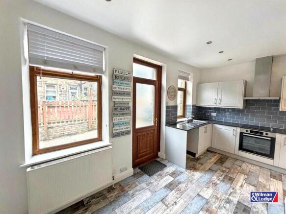 3 bed Terraced for sale Image 5