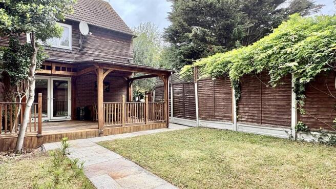 Jade Close, E16 For Sale By Barrain London Estate