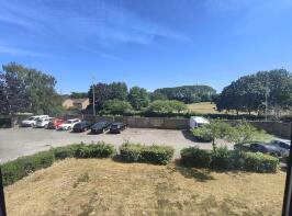 39, Yeatminster Road, Poole BH17 8AH