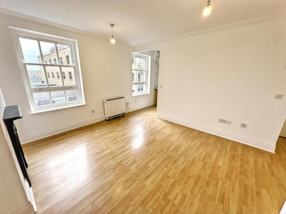 Lounge/bedroom