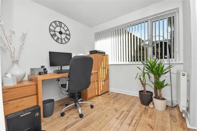 3 bed Semi-Detached for sale Image 5