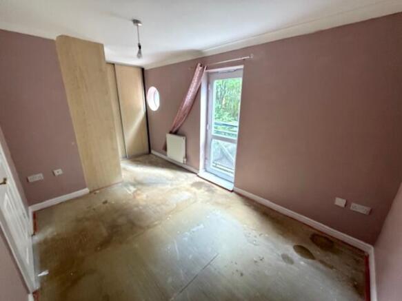 2 bed Flat for sale Image 7