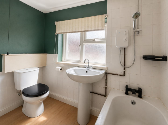 2 bed Terraced for sale Image 2