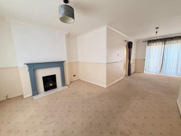 3 bed House to rent Image 5