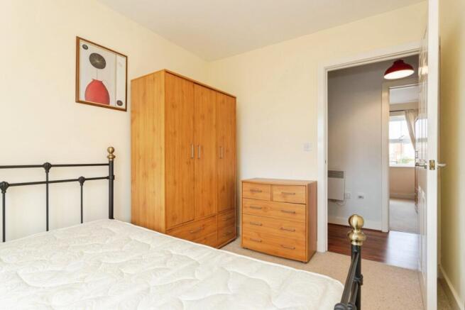 2 bed Apartment for sale Image 10