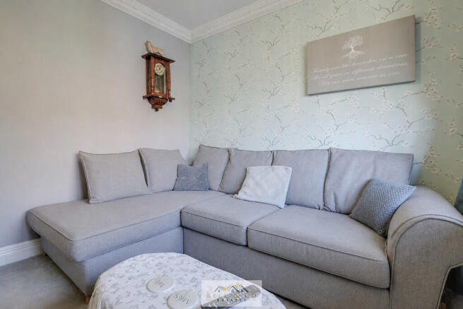 4 bed Detached for sale Image 10