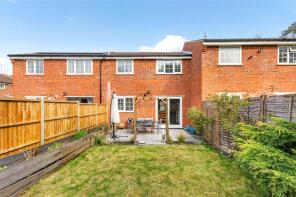 2, Crofton Close, Bracknell RG12 0UR