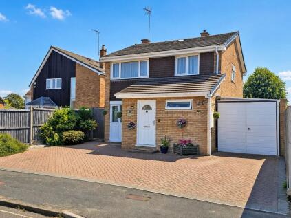 Sussex Gardens, Hucclecote, GL3
