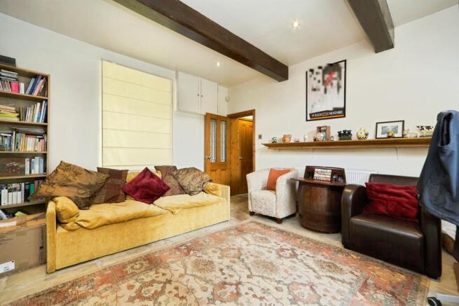 4 bed Detached for sale Image 7