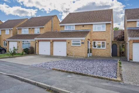 Kestrel Drive, Covingham, SN3