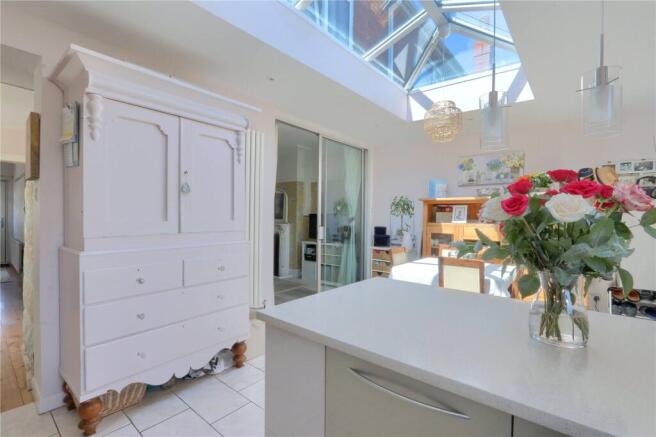 3 bed Semi-Detached for sale Image 12
