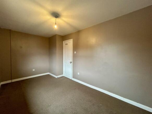 Bedroom 1.jpeg