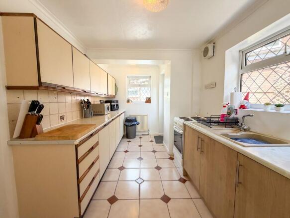 3 bed Semi-Detached for sale Image 9
